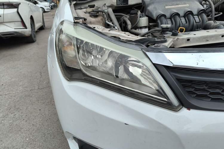 Used BYD F3 2015 Energy-Efficient Model 1.5L Manual Comfort Edition Right Front Headlight