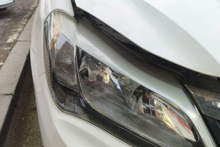 Used BYD F3 2015 Energy-Efficient Model 1.5L Manual Comfort Edition Right Front Headlight