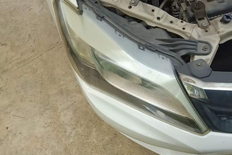 Used BYD F3 2015 Energy-Saving Edition 1.5L Manual Luxury Model Right Front Headlight