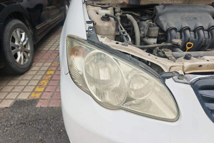 Used BYD F3 2015 Energy-Efficient Model 1.5L Manual Comfort Edition Right Front Headlight