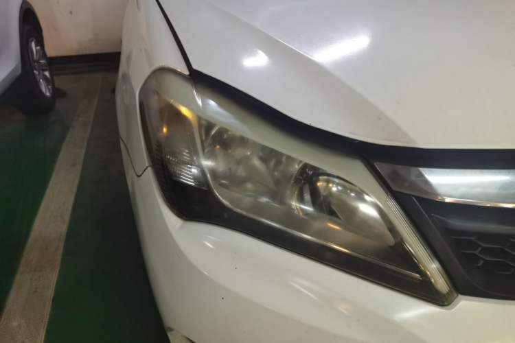 Used BYD F3 2015 Energy-Saving Edition 1.5L Automatic Luxury Model Right Front Headlight