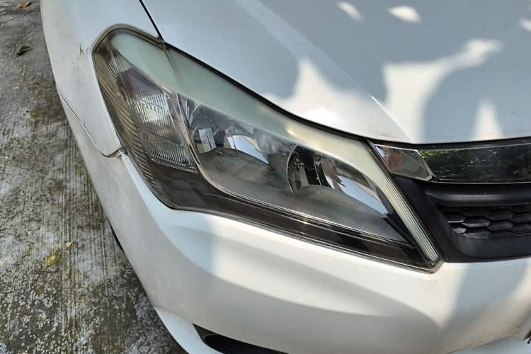 Used BYD F3 2015 Energy-Saving Edition 1.5L Manual Luxury Model Right Front Headlight