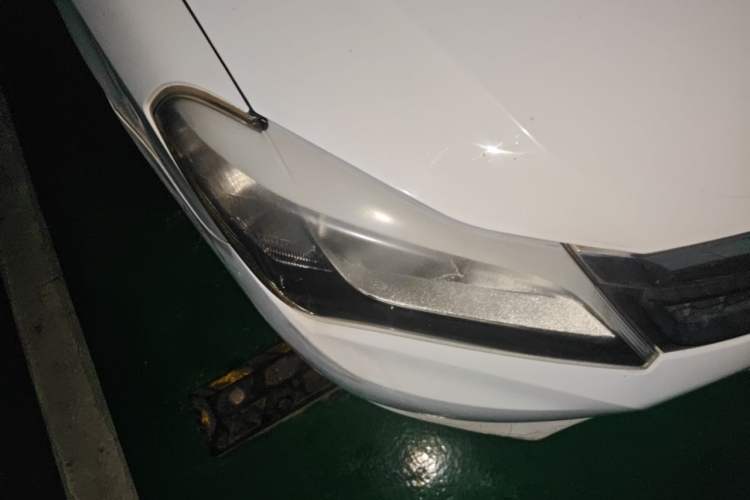 Used BYD F3 2015 Energy-Saving Edition 1.5L Automatic Luxury Model Right Front Headlight