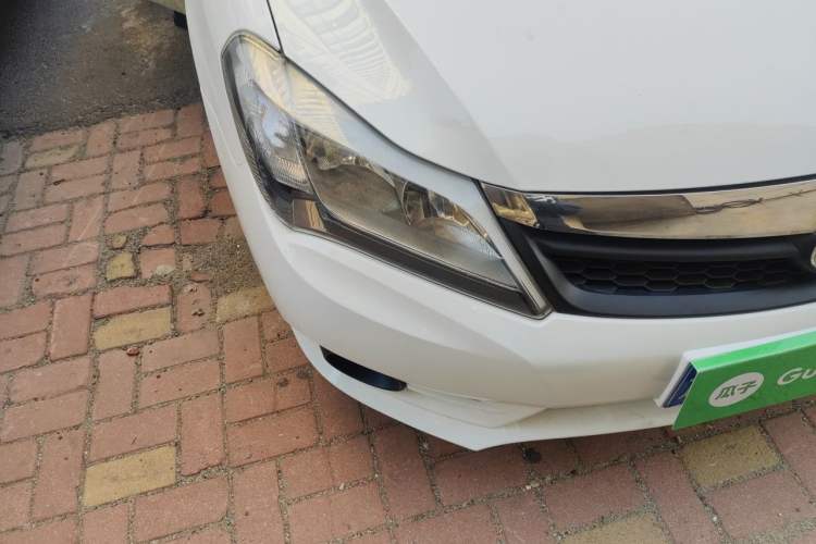 Used BYD F3 2015 Energy-Efficient Model 1.5L Manual Comfort Edition Right Front Headlight