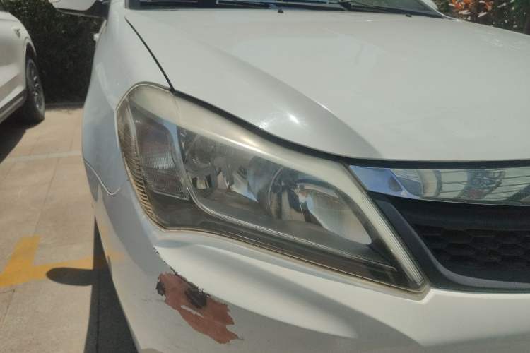 Used BYD F3 2015 Energy-Efficient Model 1.5L Manual Comfort Edition Right Front Headlight