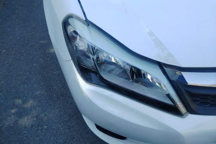 Used BYD F3 2015 Energy-Saving Edition 1.5L Manual Luxury Model Right Front Headlight