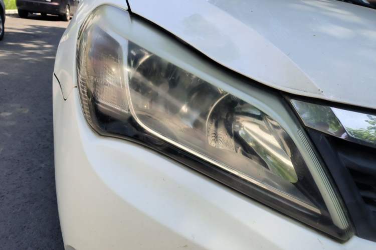 Used BYD F3 2015 Energy-Saving Edition 1.5L Manual Luxury Model Right Front Headlight