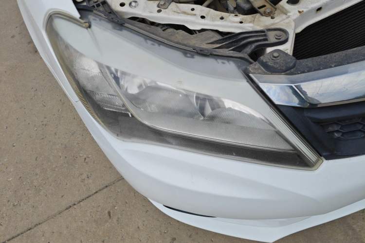 Used BYD F3 2015 Energy-Saving Edition 1.5L Manual Luxury Model Right Front Headlight