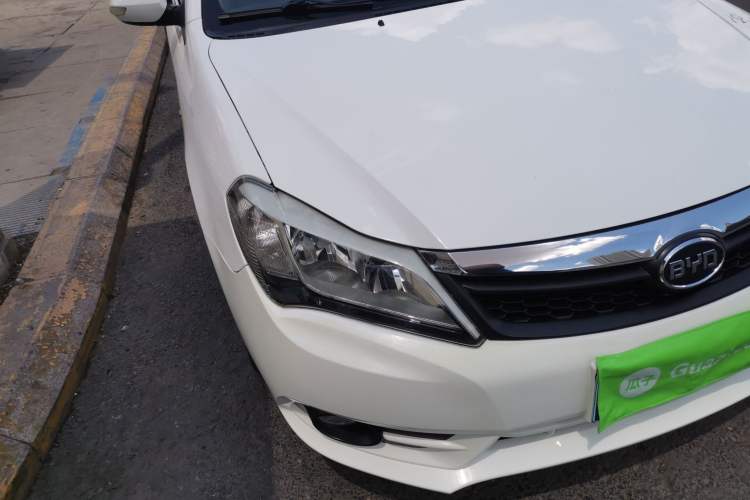 Used BYD F3 2015 Energy-Efficient Model 1.5L Manual Comfort Edition Right Front Headlight