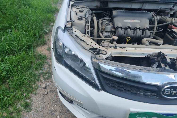 Used BYD F3 2015 Energy-Saving Edition 1.5L Manual Luxury Model Right Front Headlight