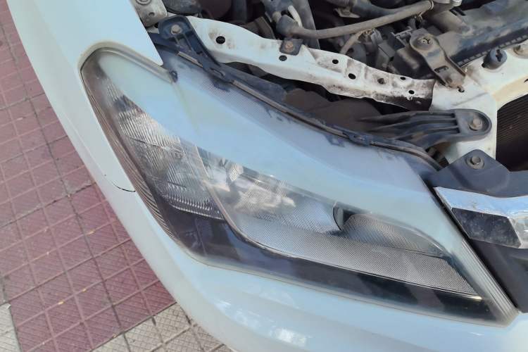 Used BYD F3 2015 Energy-Saving Edition 1.5L Manual Luxury Model Right Front Headlight