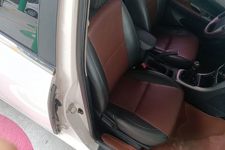 Used BYD F3 2015 Energy-Efficient Model 1.5L Manual Comfort Edition Right Front Seat