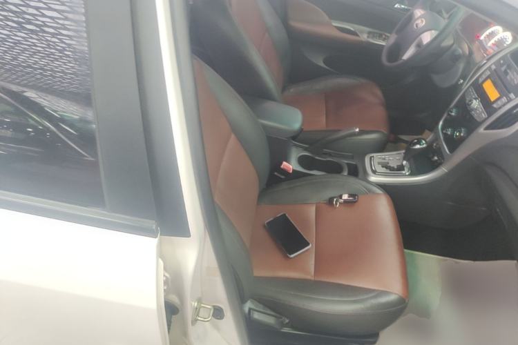 Used BYD F3 2015 Energy-Saving Edition 1.5L Automatic Luxury Model Right Front Seat