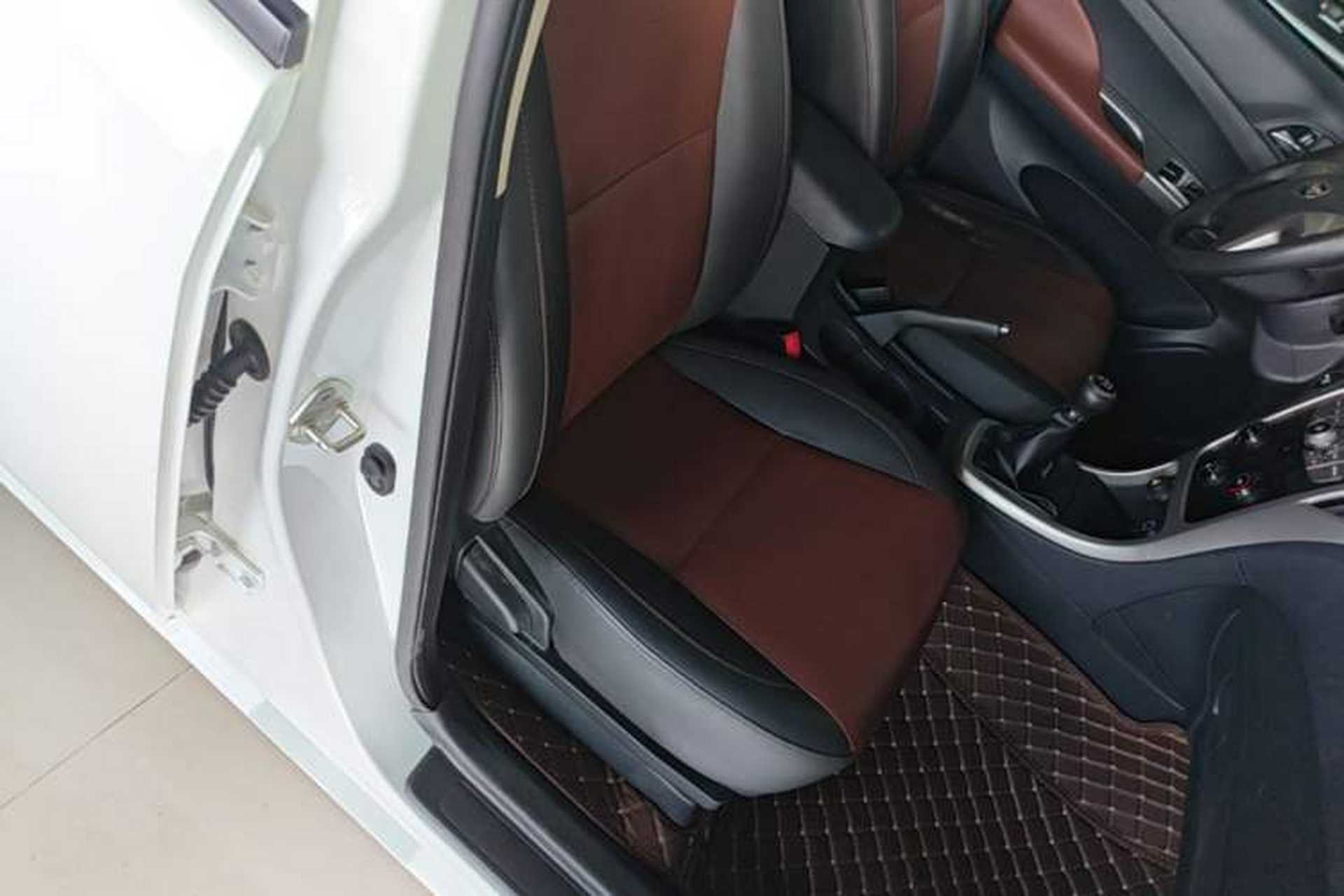 Used BYD F3 2015 Energy-Efficient Model 1.5L Manual Comfort Edition Right Front Seat
