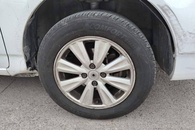 Used BYD F3 2015 Energy-Efficient Model 1.5L Manual Comfort Edition Right Front Wheel Hub
