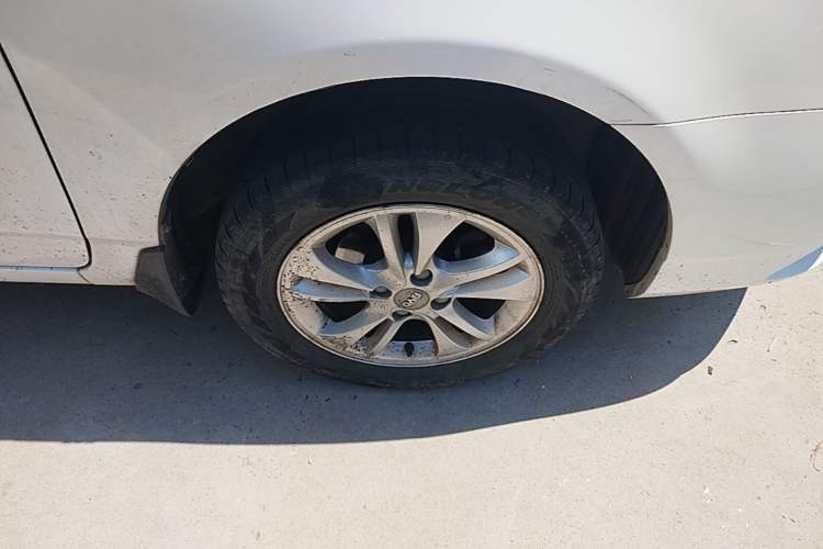 Used BYD F3 2015 Energy-Saving Edition 1.5L Manual Luxury Model Right Front Wheel Hub