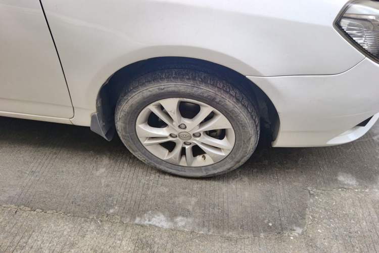 Used BYD F3 2015 Energy-Saving Edition 1.5L Manual Luxury Model Right Front Wheel Hub