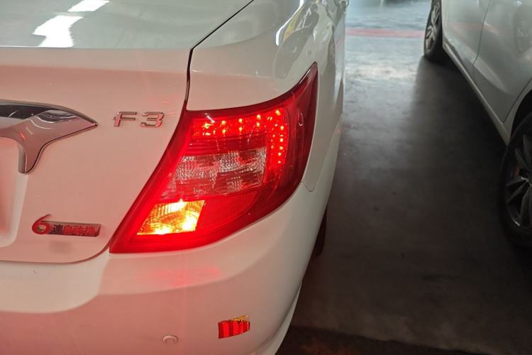 Used BYD F3 2015 Energy-Saving Edition 1.5L Automatic Luxury Model Right Rear Taillight