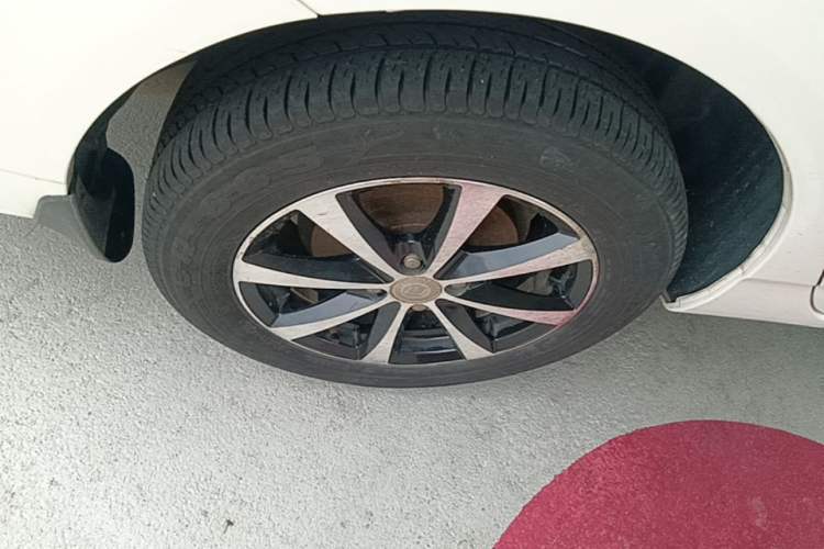 Used BYD F3 2015 Energy-Efficient Model 1.5L Manual Comfort Edition Right Rear Wheel Hub