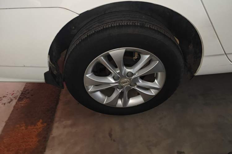 Used BYD F3 2015 Energy-Saving Edition 1.5L Automatic Luxury Model Right Rear Wheel Hub