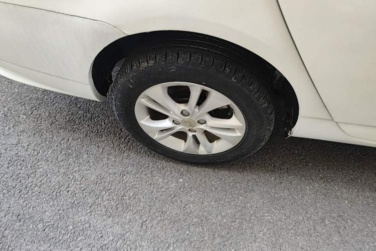 Used BYD F3 2015 Energy-Saving Edition 1.5L Manual Luxury Model Right Rear Wheel Hub