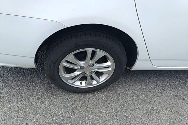 Used BYD F3 2015 Energy-Efficient Model 1.5L Manual Comfort Edition Right Rear Wheel Hub