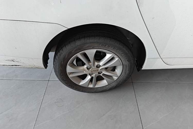 Used BYD F3 2015 Energy-Saving Edition 1.5L Manual Luxury Model Right Rear Wheel Hub