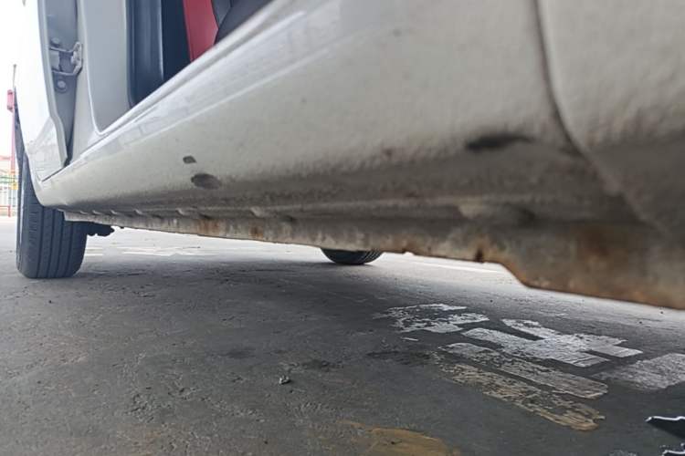 Used BYD F3 2015 Energy-Efficient Model 1.5L Manual Comfort Edition Right Side Sill