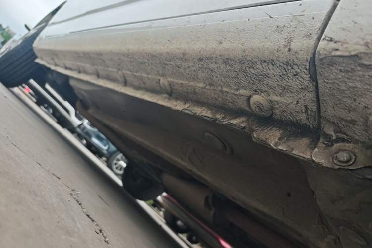 Used BYD F3 2015 Energy-Efficient Model 1.5L Manual Comfort Edition Right Side Sill