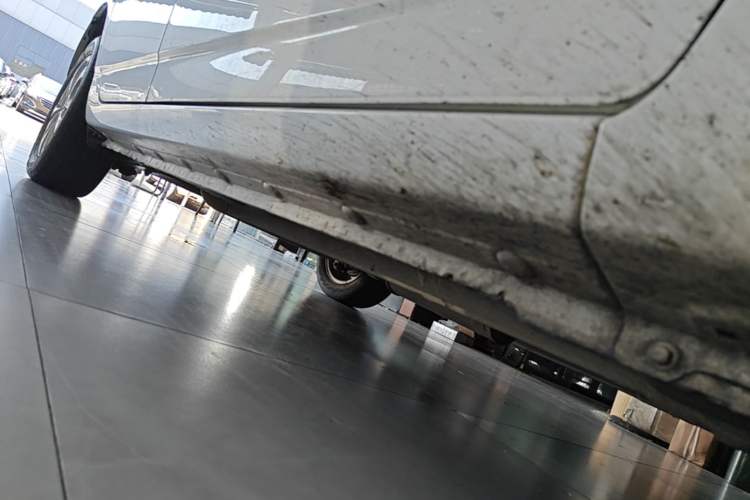 Used BYD F3 2015 Energy-Saving Edition 1.5L Manual Luxury Model Right Side Sill
