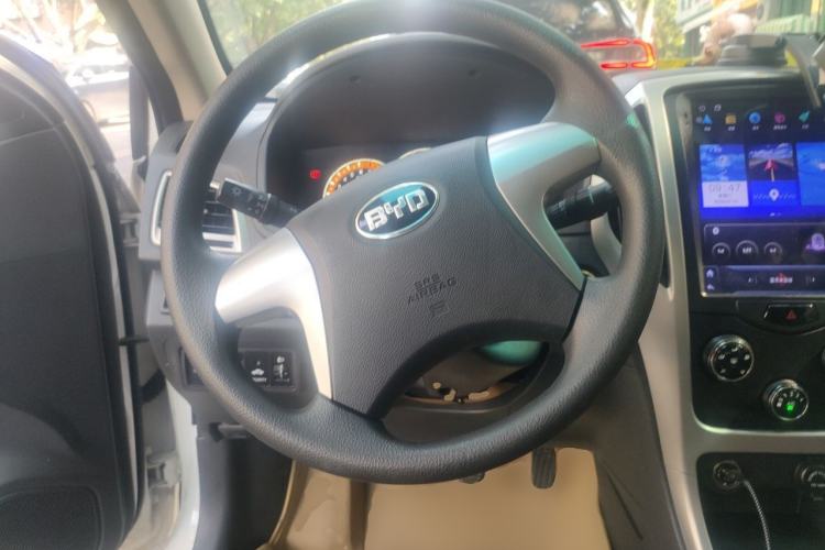 Used BYD F3 2015 Energy-Saving Edition 1.5L Manual Luxury Model Steering Wheel