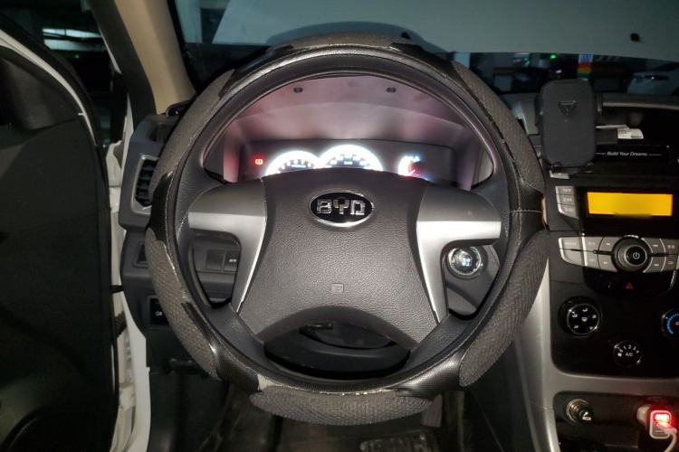 Used BYD F3 2015 Energy-Efficient Model 1.5L Manual Comfort Edition Steering Wheel