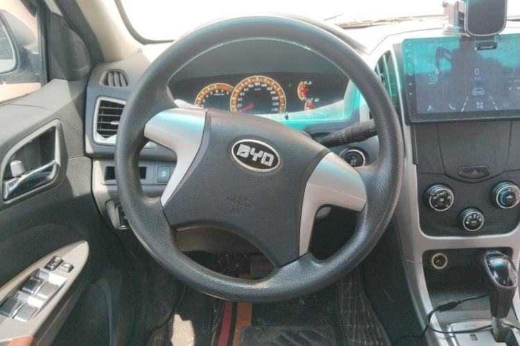 Used BYD F3 2015 Energy-Saving Edition 1.5L Automatic Luxury Model Steering Wheel