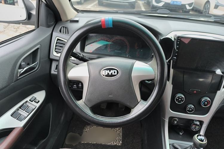 Used BYD F3 2015 Energy-Efficient Model 1.5L Manual Comfort Edition Steering Wheel