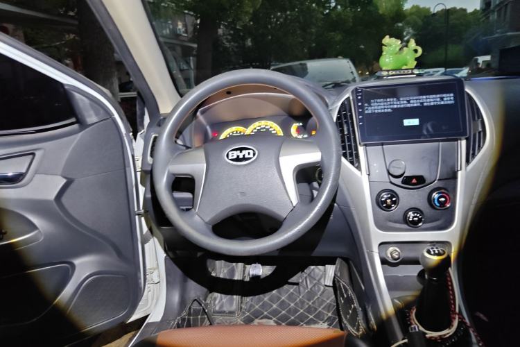 Used BYD F3 2015 Energy-Efficient Model 1.5L Manual Comfort Edition Steering Wheel