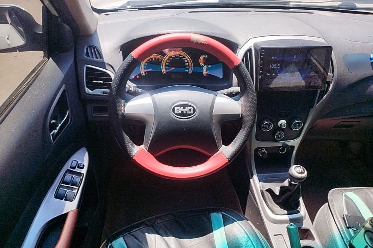 Used BYD F3 2015 Energy-Saving Edition 1.5L Manual Luxury Model Steering Wheel