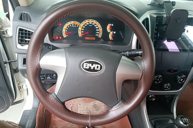Used BYD F3 2015 Energy-Efficient Model 1.5L Manual Comfort Edition Steering Wheel