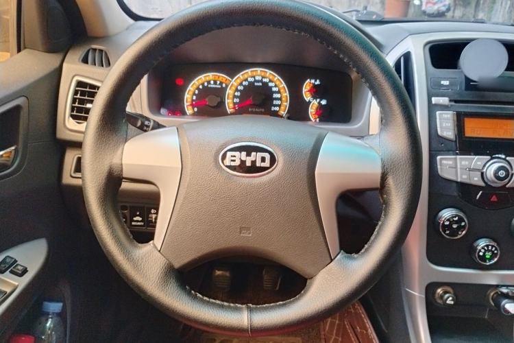 Used BYD F3 2015 Energy-Efficient Model 1.5L Manual Comfort Edition Steering Wheel