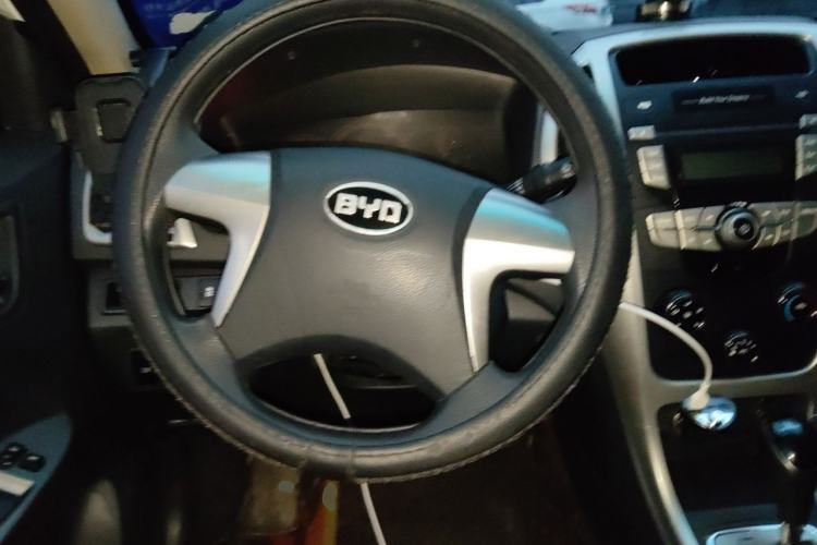 Used BYD F3 2015 Energy-Saving Edition 1.5L Automatic Luxury Model Steering Wheel