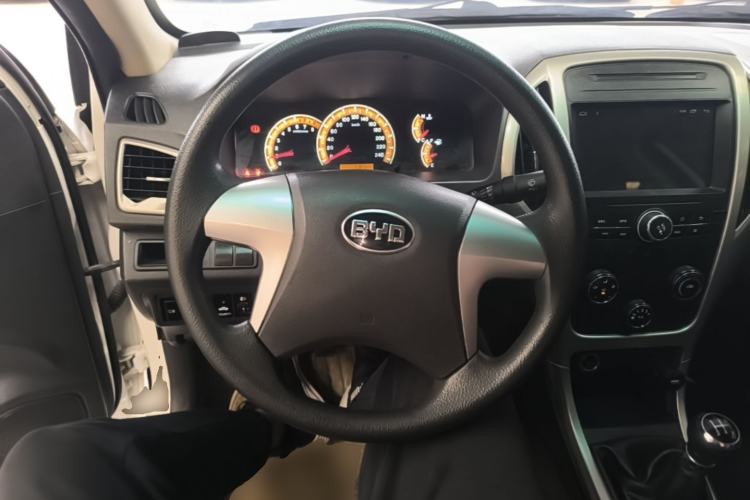 Used BYD F3 2015 Energy-Efficient Model 1.5L Manual Comfort Edition Steering Wheel