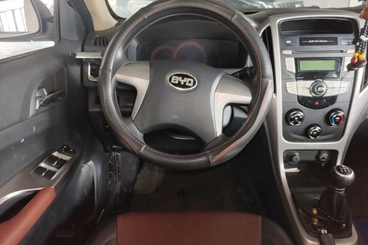 Used BYD F3 2015 Energy-Efficient Model 1.5L Manual Comfort Edition Steering Wheel