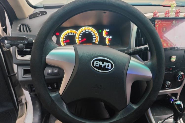 Used BYD F3 2015 Energy-Saving Edition 1.5L Automatic Luxury Model Steering Wheel