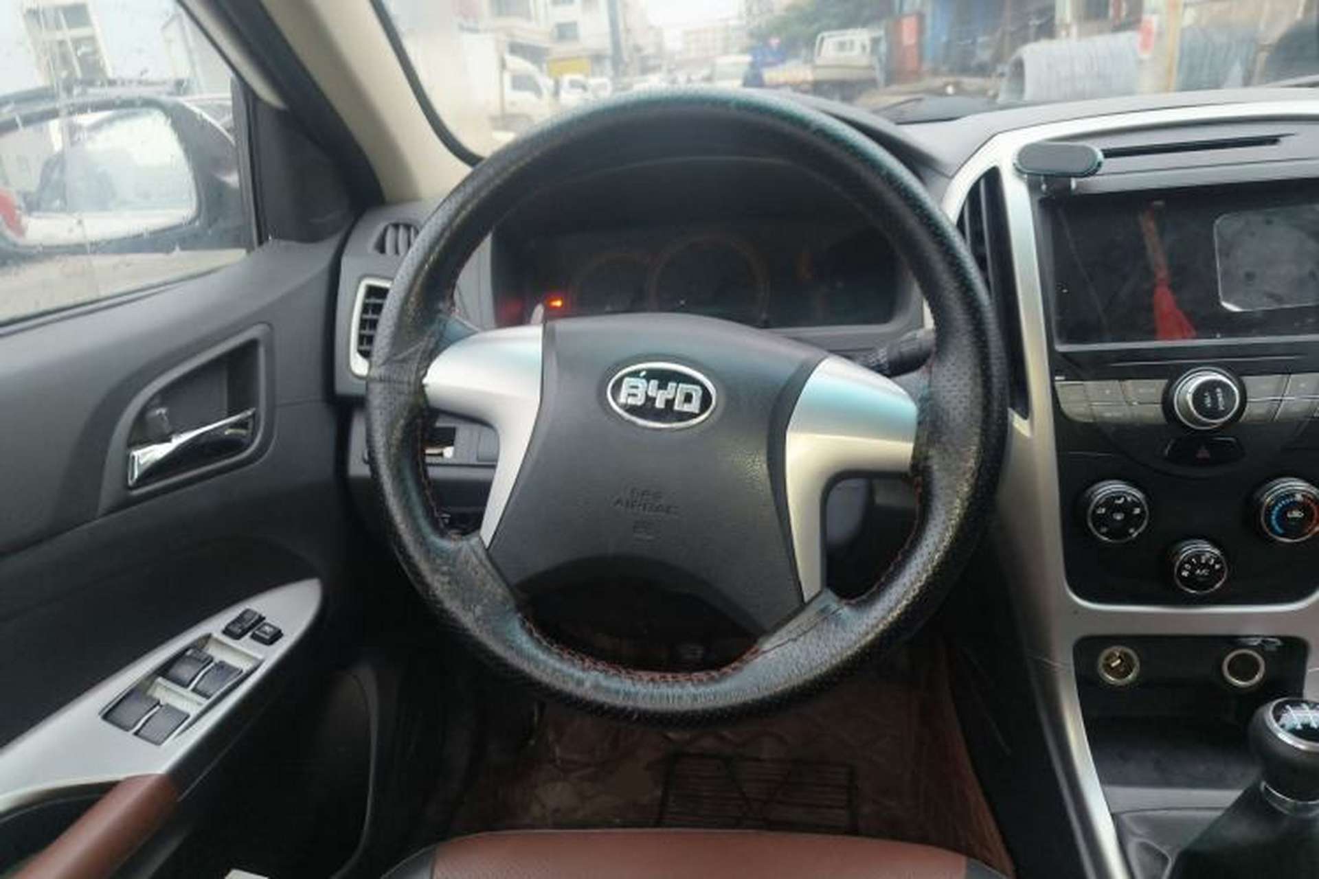 Used BYD F3 2015 Energy-Saving Edition 1.5L Manual Luxury Model Steering Wheel
