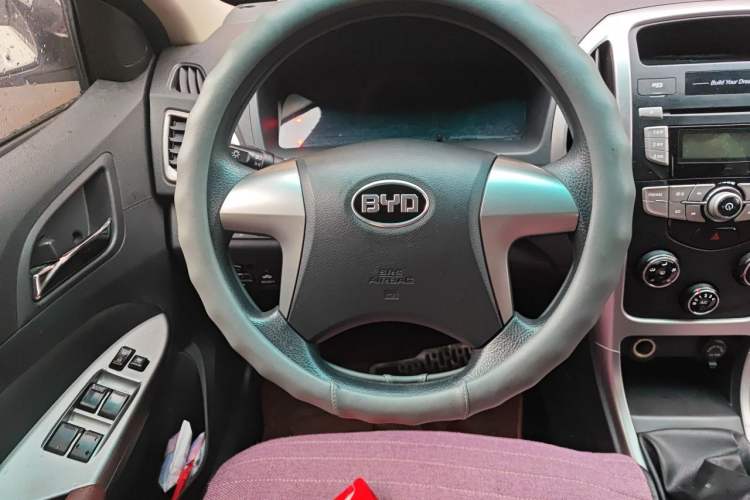 Used BYD F3 2015 Energy-Saving Edition 1.5L Manual Luxury Model Steering Wheel