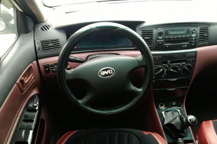 Used BYD F3 2015 Energy-Efficient Model 1.5L Manual Comfort Edition Steering Wheel