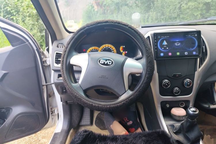 Used BYD F3 2015 Energy-Saving Edition 1.5L Manual Luxury Model Steering Wheel