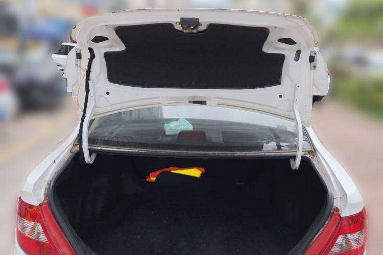 Used BYD F3 2015 Energy-Efficient Model 1.5L Manual Comfort Edition Trunk