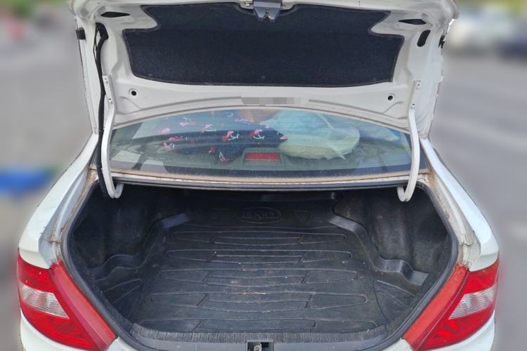 Used BYD F3 2015 Energy-Saving Edition 1.5L Manual Luxury Model Trunk