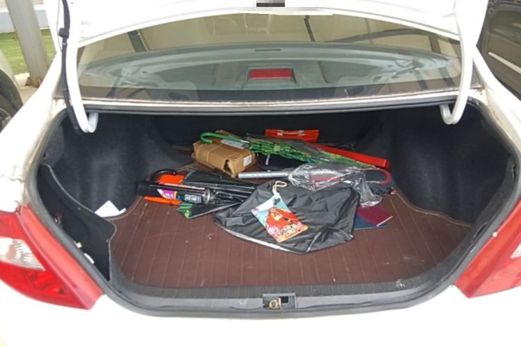 Used BYD F3 2015 Energy-Saving Edition 1.5L Manual Luxury Model Trunk