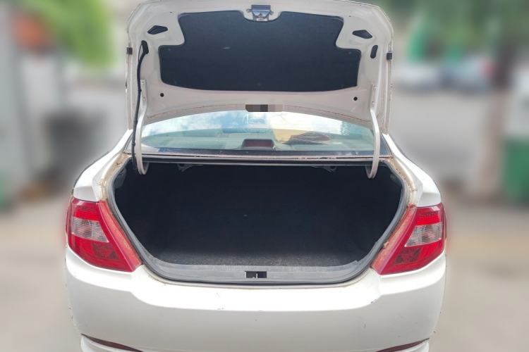 Used BYD F3 2015 Energy-Efficient Model 1.5L Manual Comfort Edition Trunk